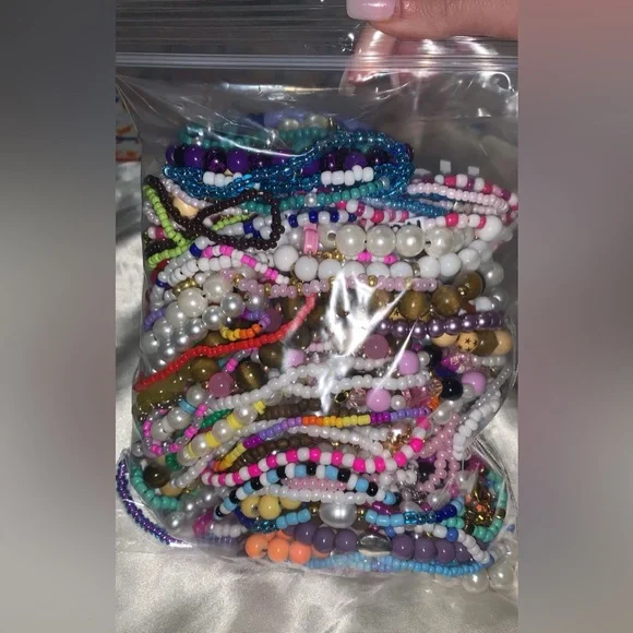 100+ beaded Handcrafted bag of jewelry - Picture 2 of 3
